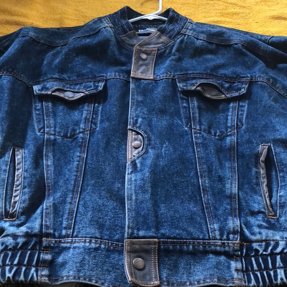 Denim Jacket - Button up - Picture 2 of 7